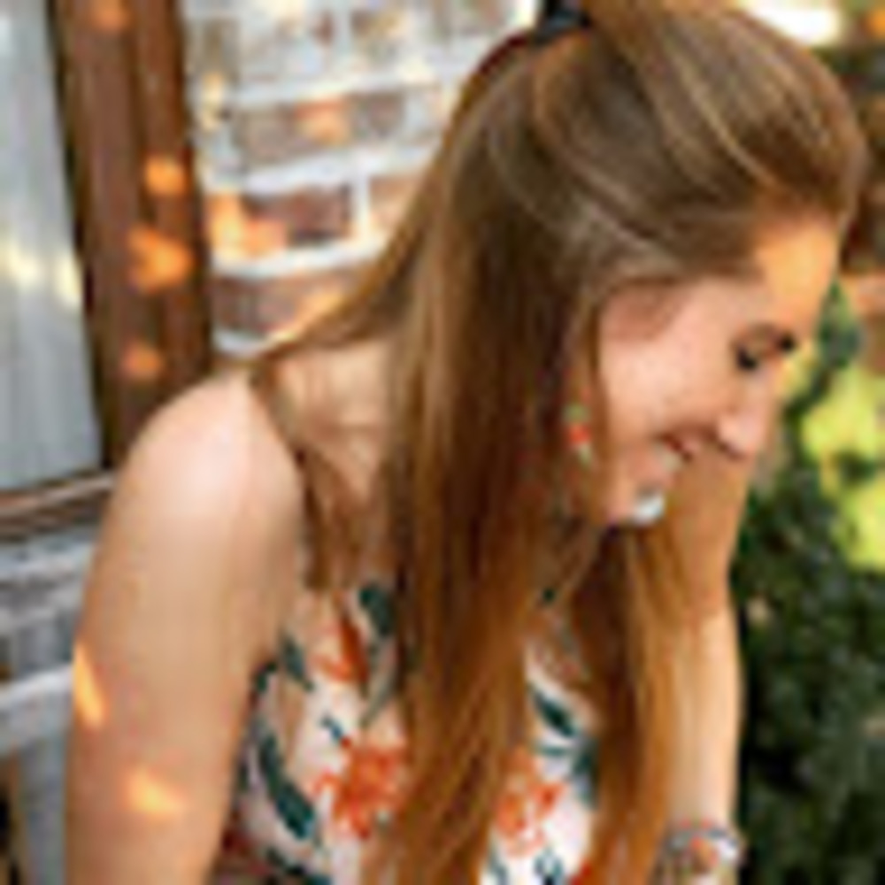 Meet your Posher, Laura